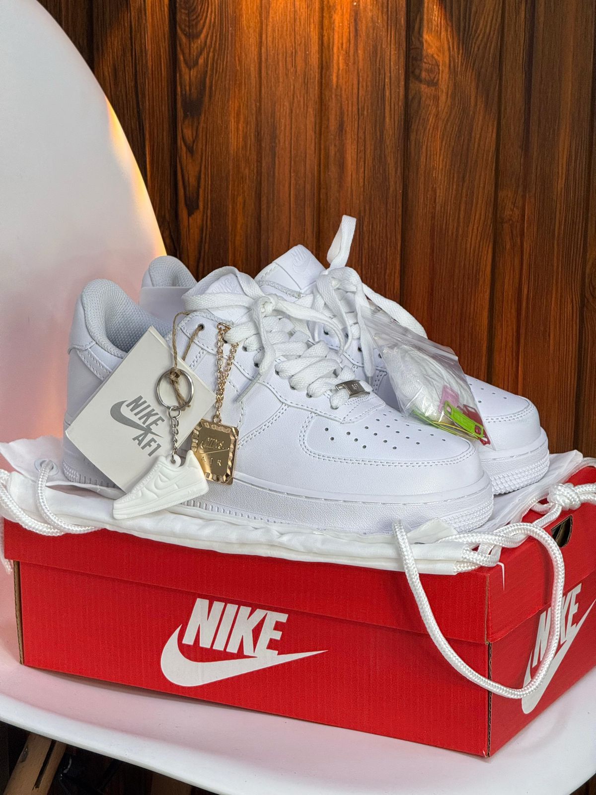NIKE AIR FORCE ONE CLASICA BLANCO