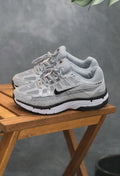 NIKE P-6000 PLATEADO