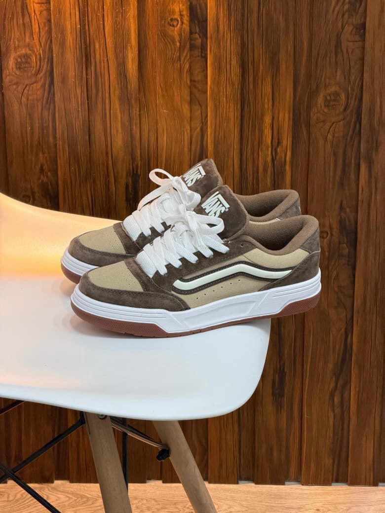 VANS HYLANE CAFE