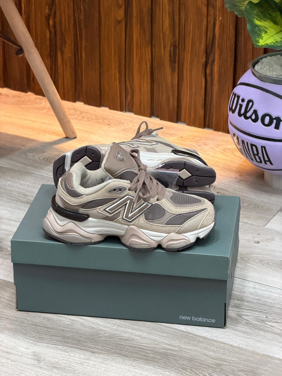 NEW BALANCE 9060 CAFE