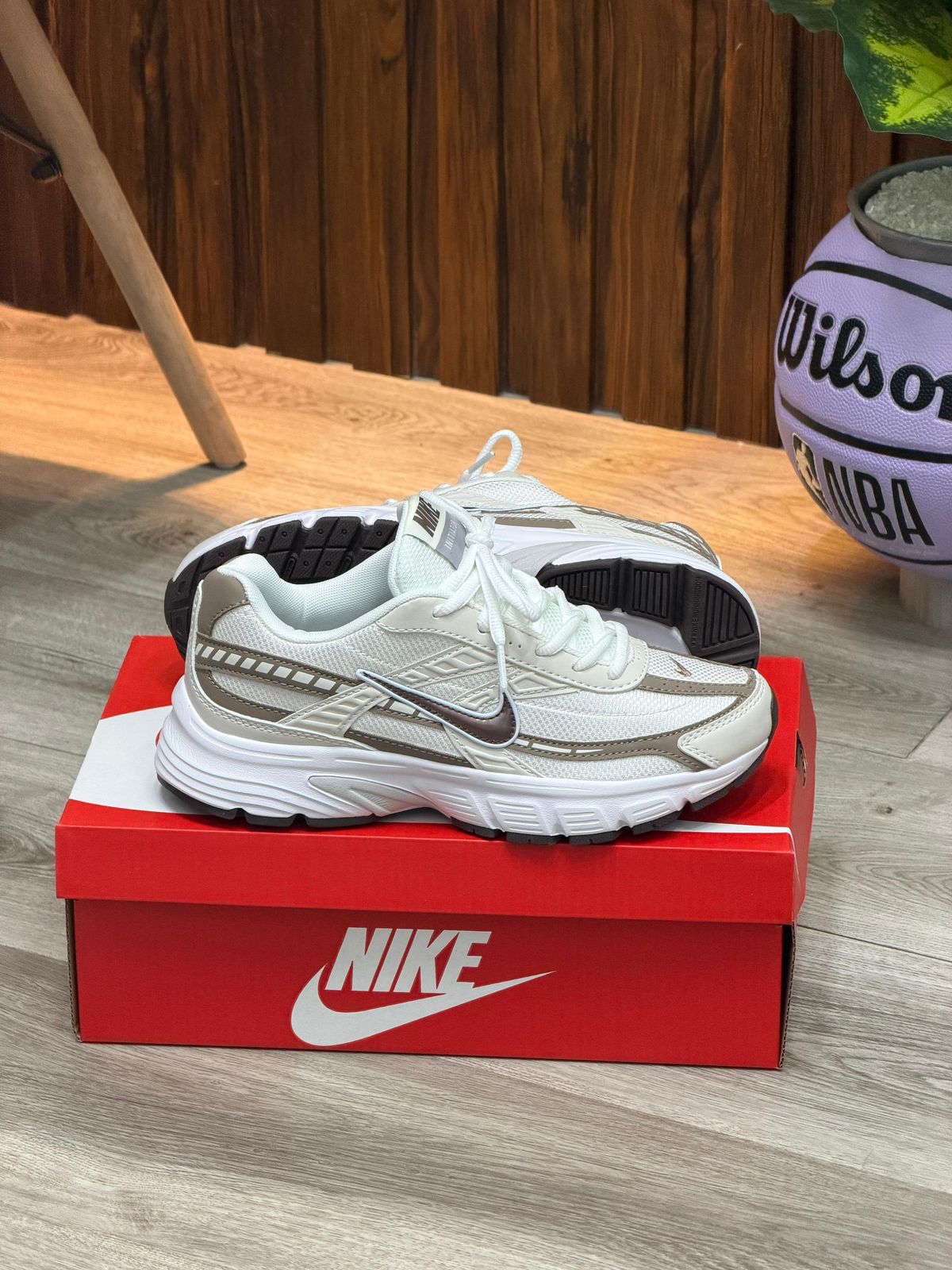 NIKE INITIATOR BLANCO