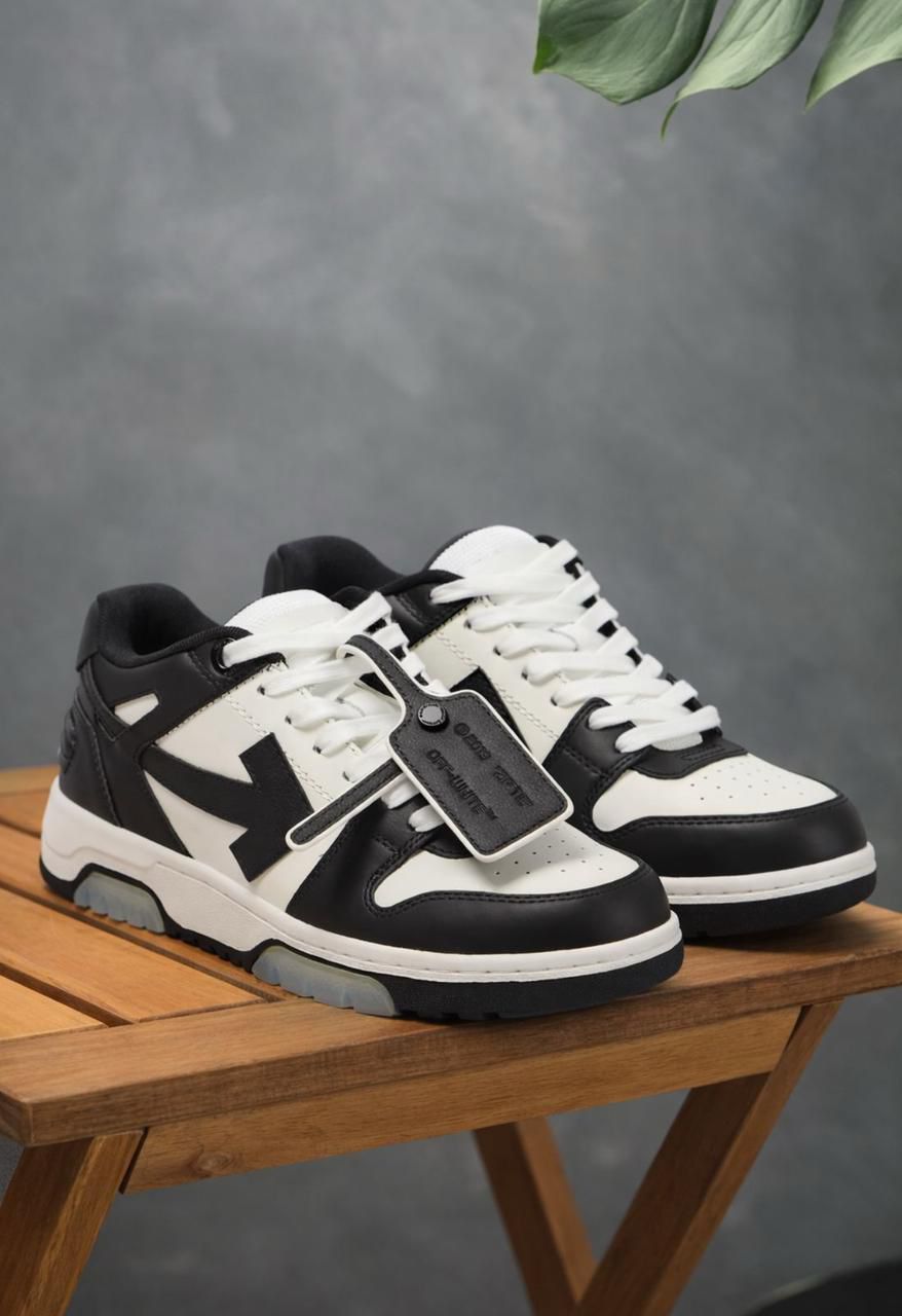 OFF WHITE
