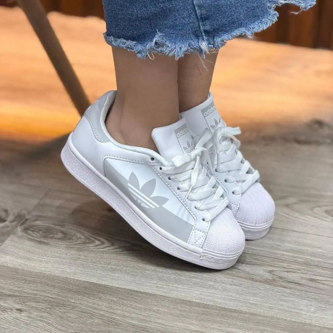 ADIDAS SUPERSTAR