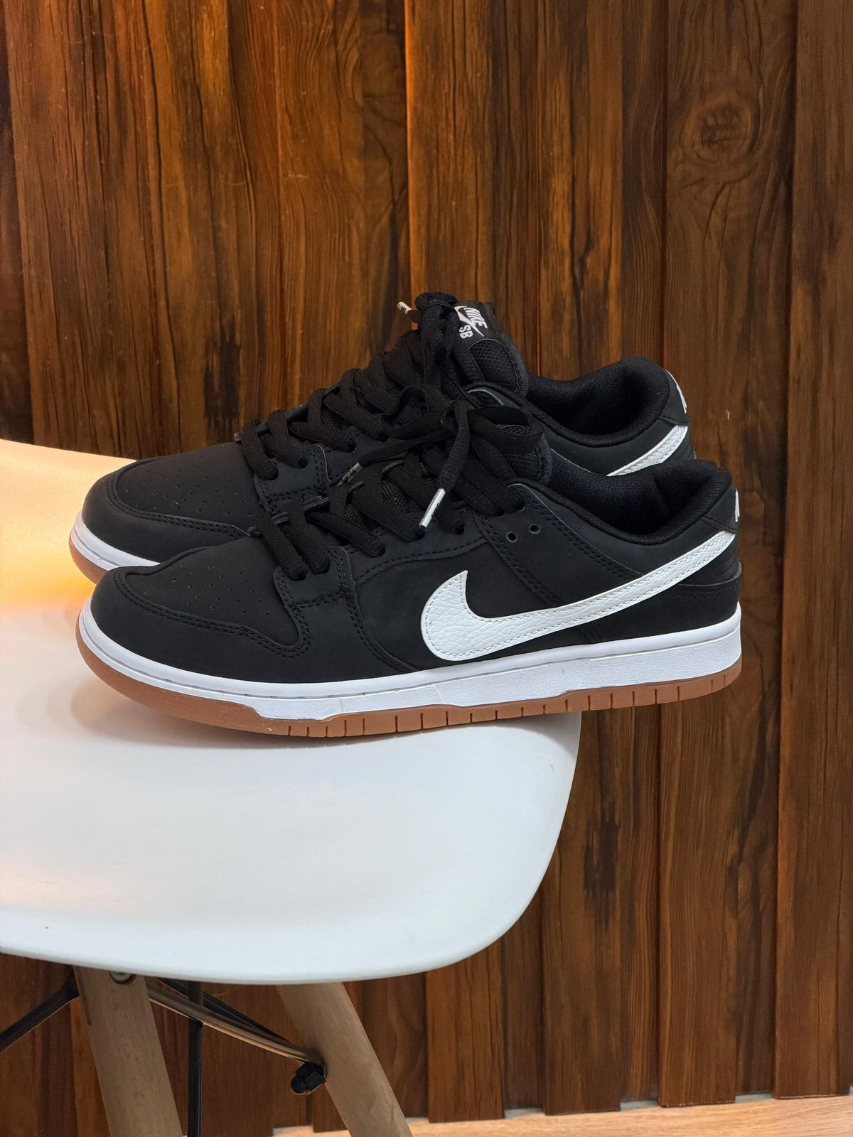 NIKE SB DUNK NEGRO SUELA GOMA
